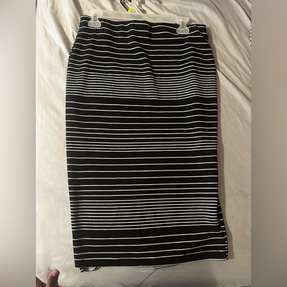 Medium black stripe skirt 28 inches (hits just below knee).
